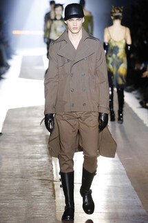 Moschino FALL 2018 MENSWEAR Milan MFW коллекция Moschino осень 2018 мужская неделя моды в Милане Mainstyles